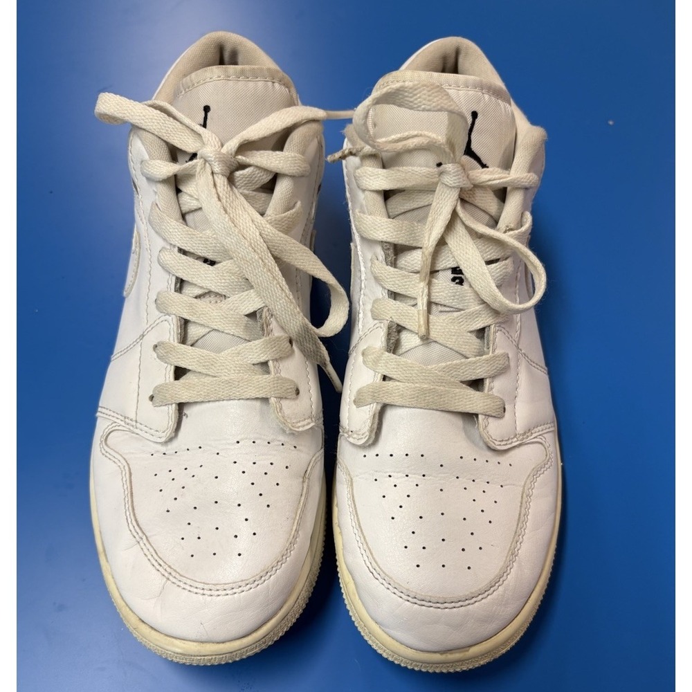 Nike Air Jordan 1 Mid‎ GS White/Black Sneakers 6.5Y/8W 553560-101
